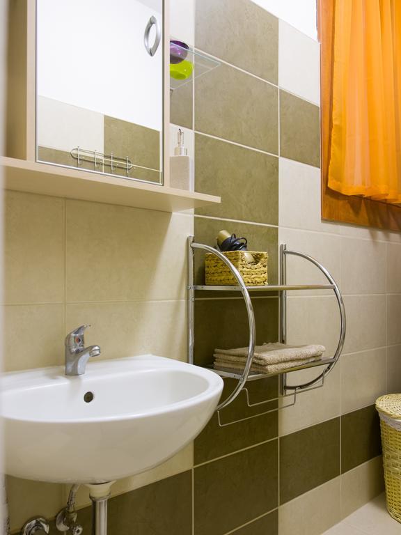 Aqua Apartman غيولا الغرفة الصورة