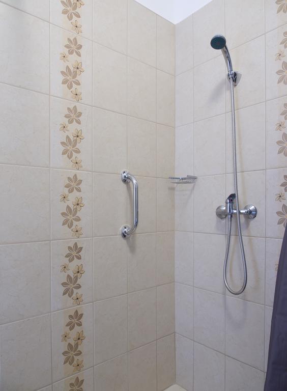 Aqua Apartman غيولا الغرفة الصورة